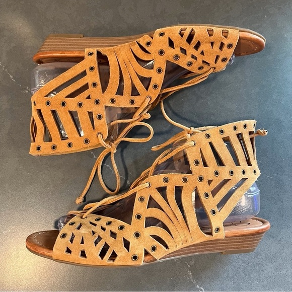 Jessica Simpson sz 7.5 chestnut suede cage sandals wedge - Picture 5 of 14